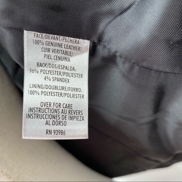 Petite Sophisticate 100% Genuine Leather Full Zip Vest, Size Small - Picture 6 of 8